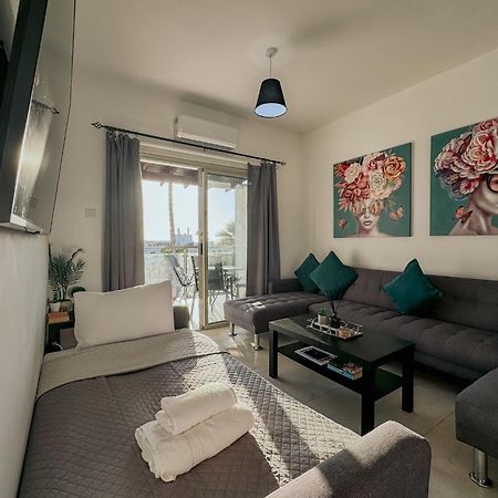 1B Seaside Orchid, Sea, Center Apartment Paphos Bagian luar foto