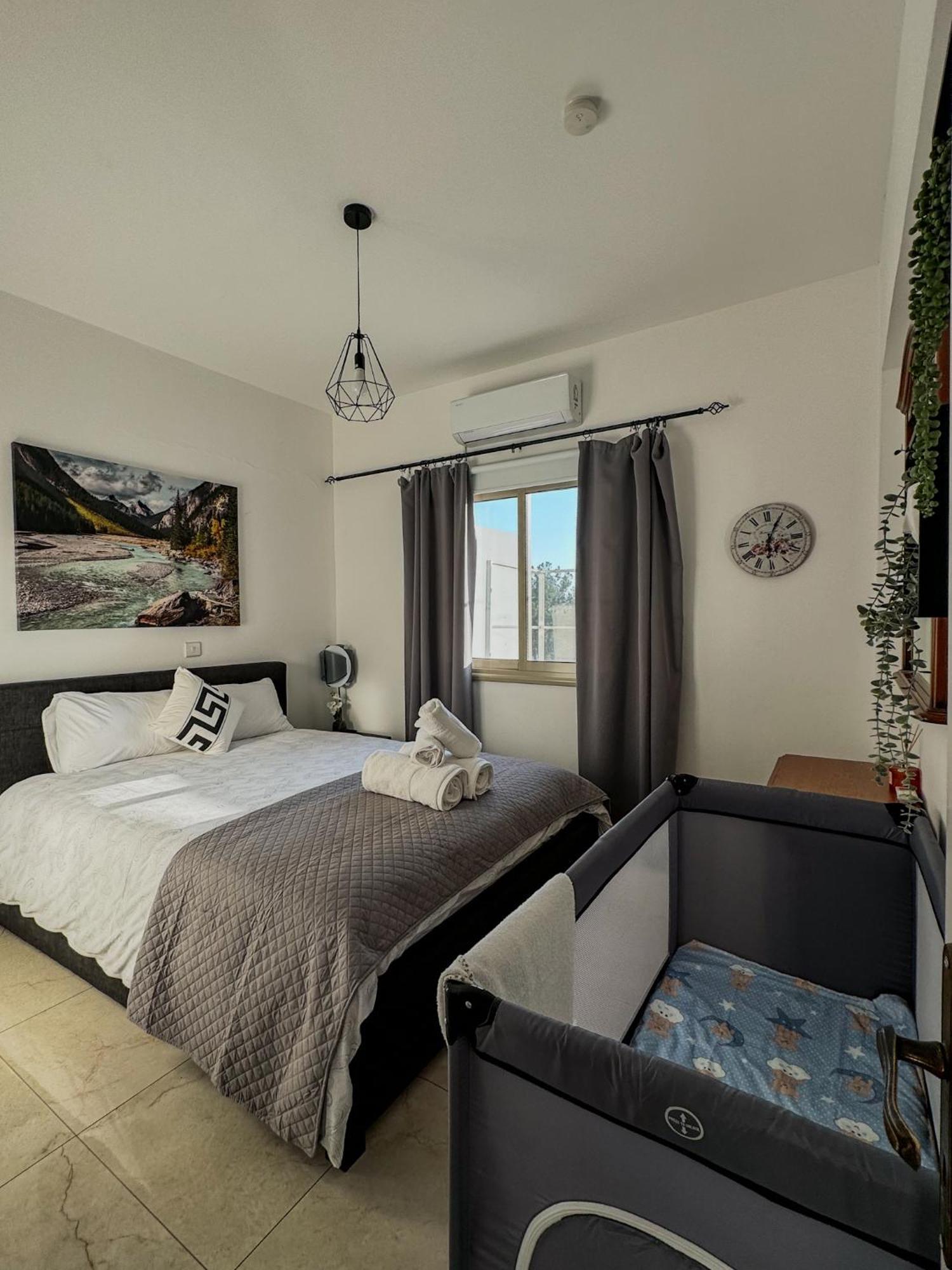 1B Seaside Orchid, Sea, Center Apartment Paphos Bagian luar foto