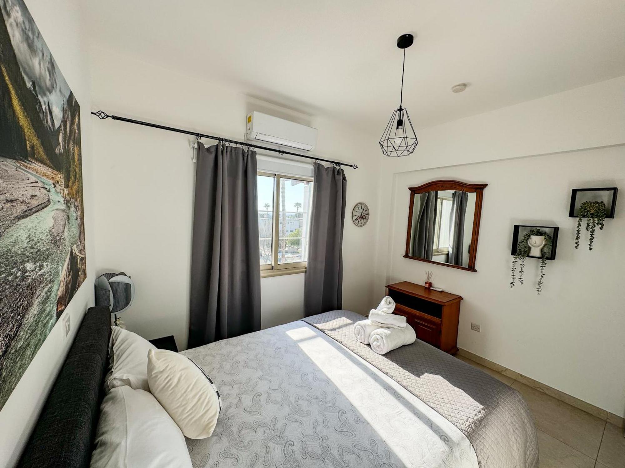 1B Seaside Orchid, Sea, Center Apartment Paphos Bagian luar foto