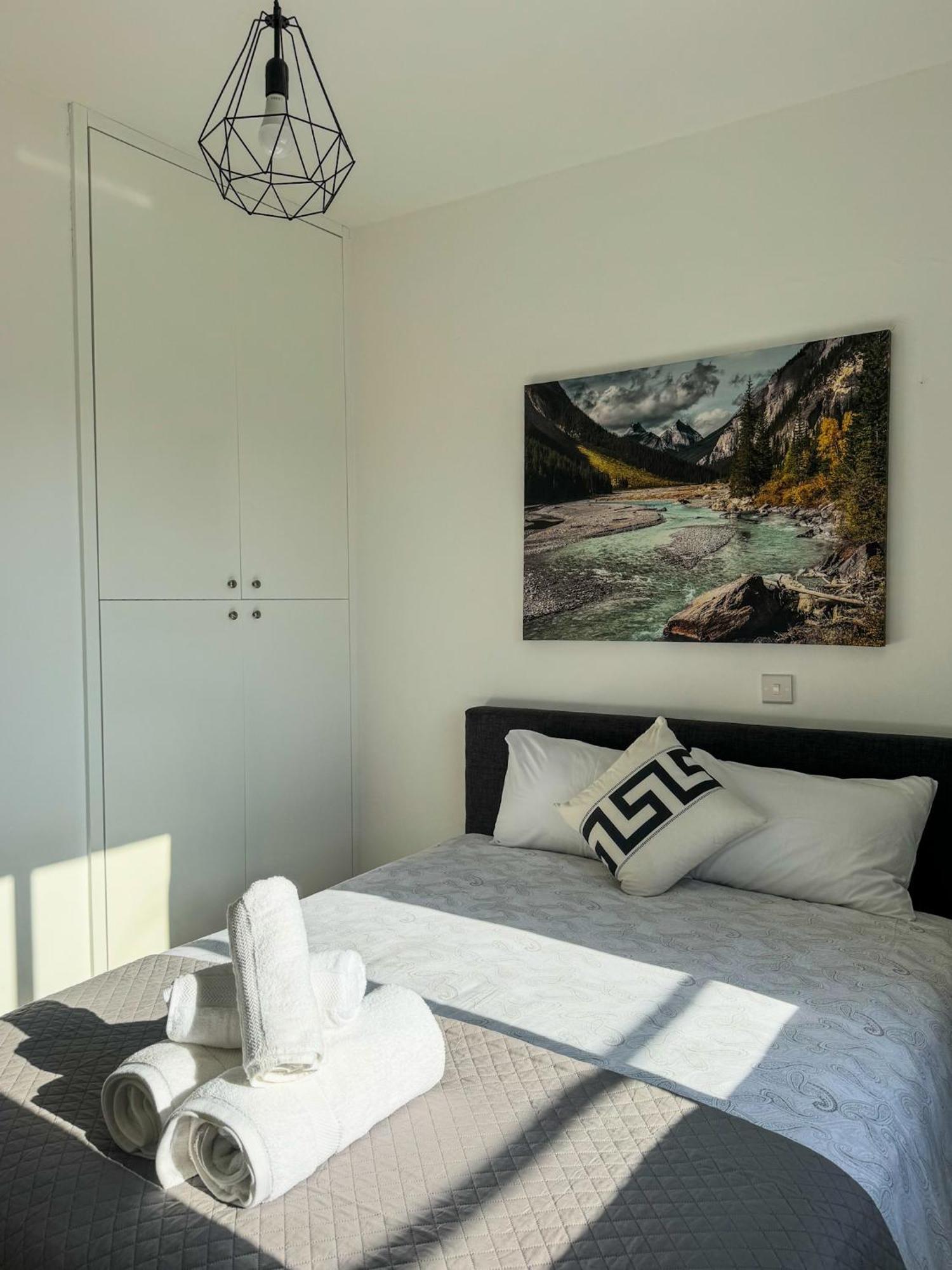 1B Seaside Orchid, Sea, Center Apartment Paphos Bagian luar foto