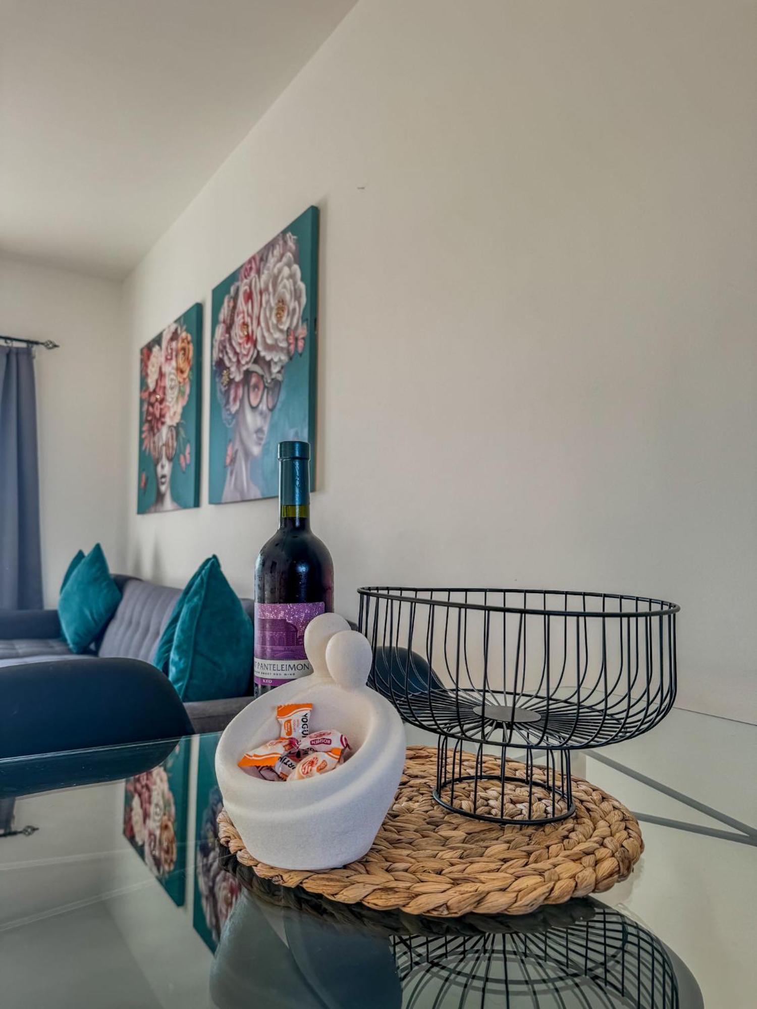 1B Seaside Orchid, Sea, Center Apartment Paphos Bagian luar foto